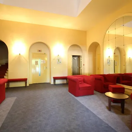 T2 Bis Avec Wifi Et Parking En Centre-ville, Proche Des Thermes - Fr-1-608-56 La Bourboule